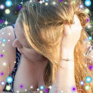 Meet your Posher, Raina